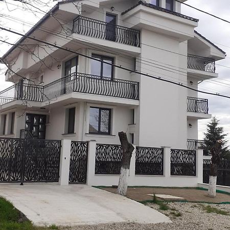 Bed and Breakfast Casa Leahu Băile 1 Mai Zewnętrze zdjęcie