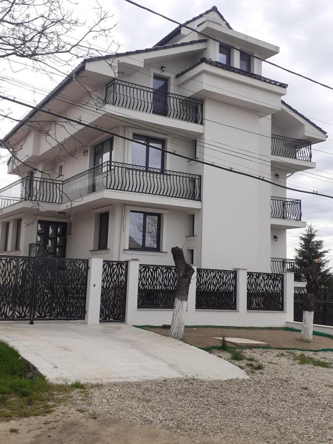 Bed and Breakfast Casa Leahu Băile 1 Mai Zewnętrze zdjęcie