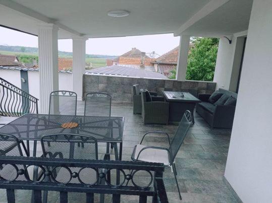 Bed and Breakfast Casa Leahu Băile 1 Mai Zewnętrze zdjęcie